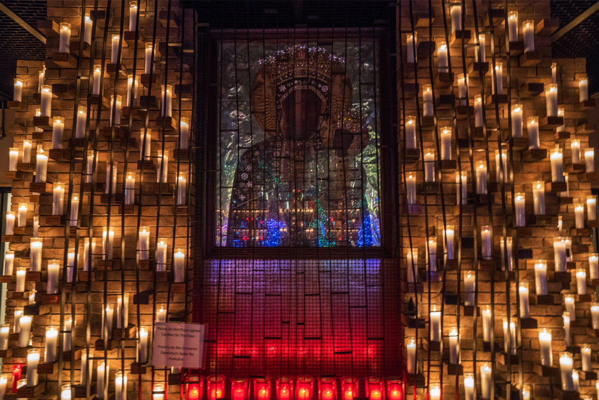 Votive Candles The National Shrine of Our Lady of Czestochowa