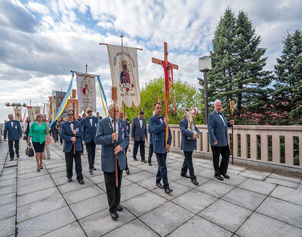 Easter Triduum at the Shrine